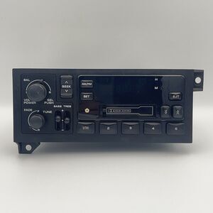 1995-2001 Chrysler Voyager Radio Cassette Player P04704365 OEM Black
